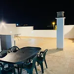 Superior Con Piscina, Parking, Terraza, Aire Ac Y Wifi -solo Familias O Parejas-
