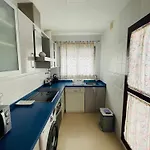Superior Con Piscina, Parking, Terraza, Aire Ac Y Wifi -solo Familias O Parejas- *