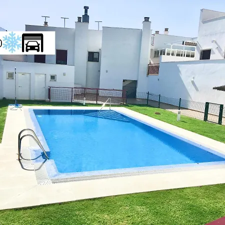Atico Premium Conil Con 2 Terrazas, Parking, Piscina, Aire Ac Y Wifi -solo Familias Y Parejas- Apartament *
