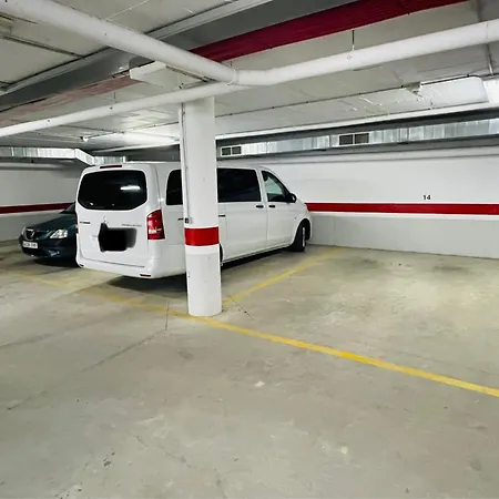 Superior Con Piscina, Parking, Terraza, Aire Ac Y Wifi -solo Familias O Parejas- Apartamento *